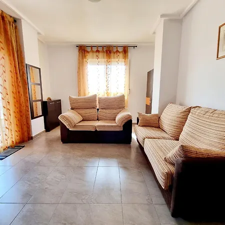 Comfortable Near The Port And The Center