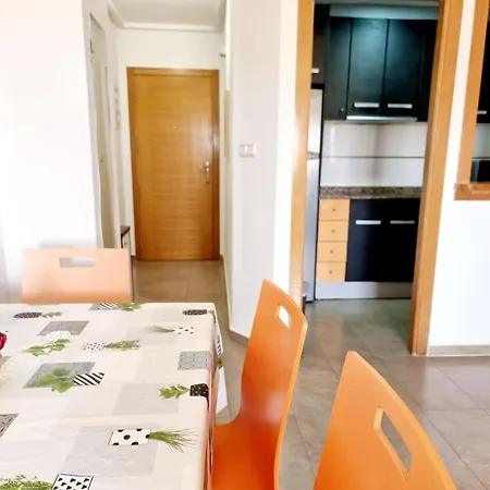Apartment Comfortable Near The Port And The Center