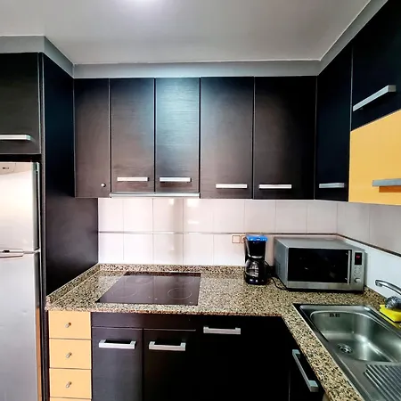 Apartment Comfortable Near The Port And The Center